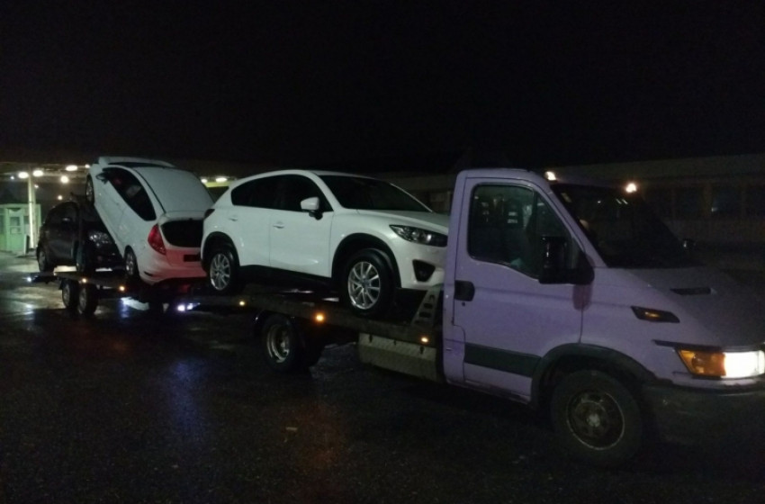 Szigorúbban ellenőrzik a rendőrök a járműszállító trélereket 