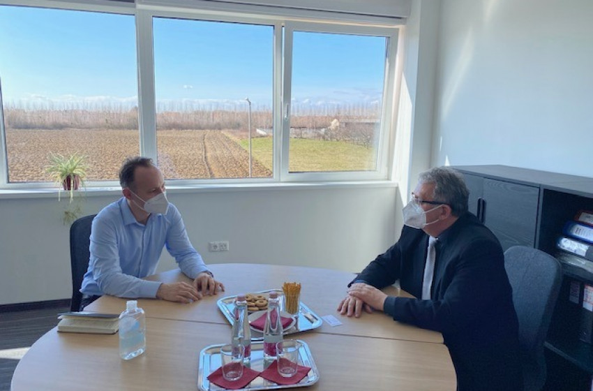 A Laurastar igazgatójával egyeztetett Hámori György