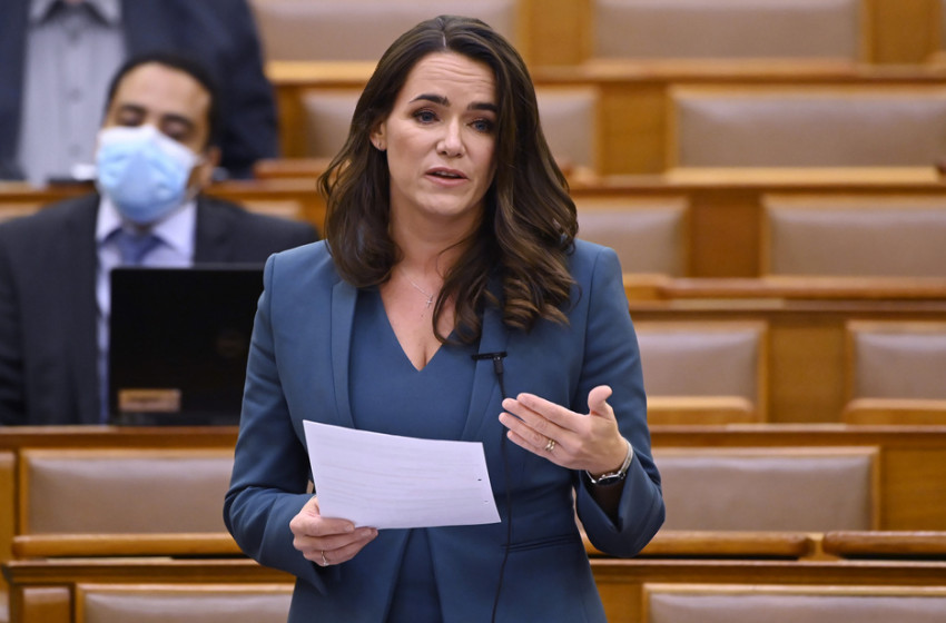 Novák: eddig húszezer család élt a nagycsaládosok autóvásárlási támogatásával