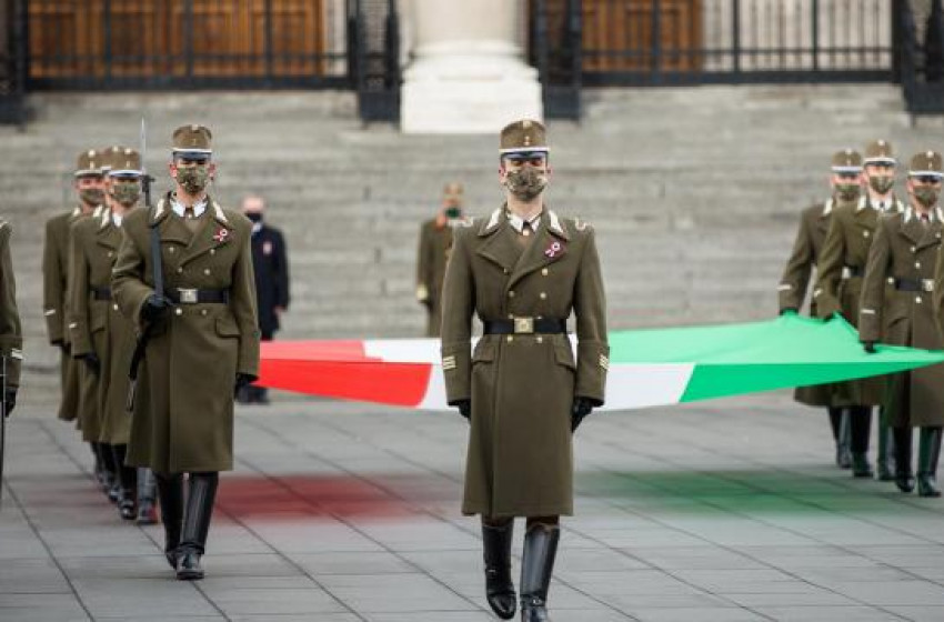 Idén is rendhagyó módon emlékezett az ország