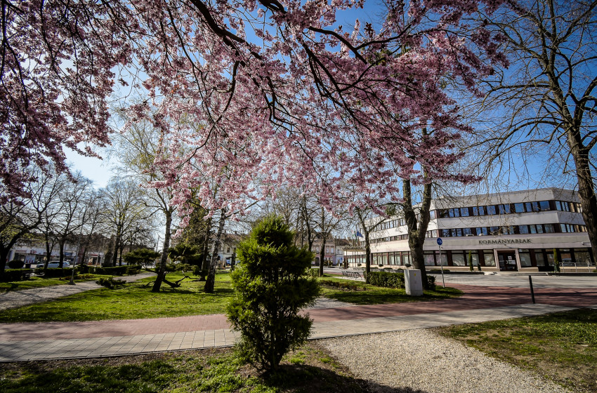 Hosszabbítanak a védelmi intézkedéseken, de a teraszok készülhetnek