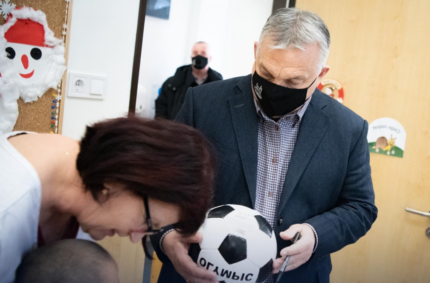 Orbán Viktor: Újranyitottuk az acsalagi óvodát