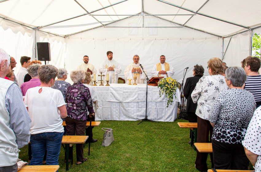 Tudjatok megbocsátani és szeressétek a keresztet - Szent Rita tisztelete Kónyban