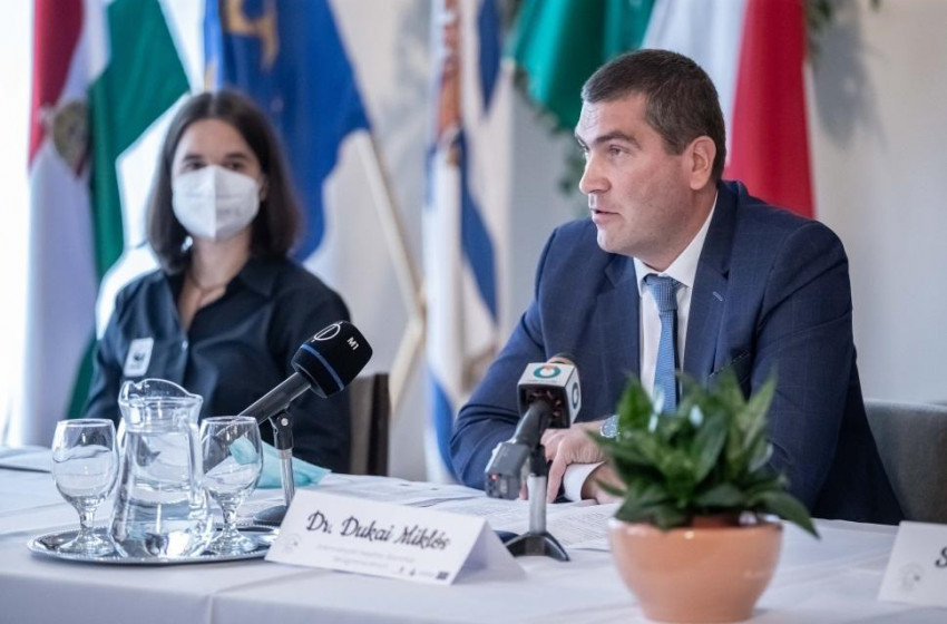 Államtitkárrá nevezték ki a kapuvári kötődésű Dr. Dukai Miklóst