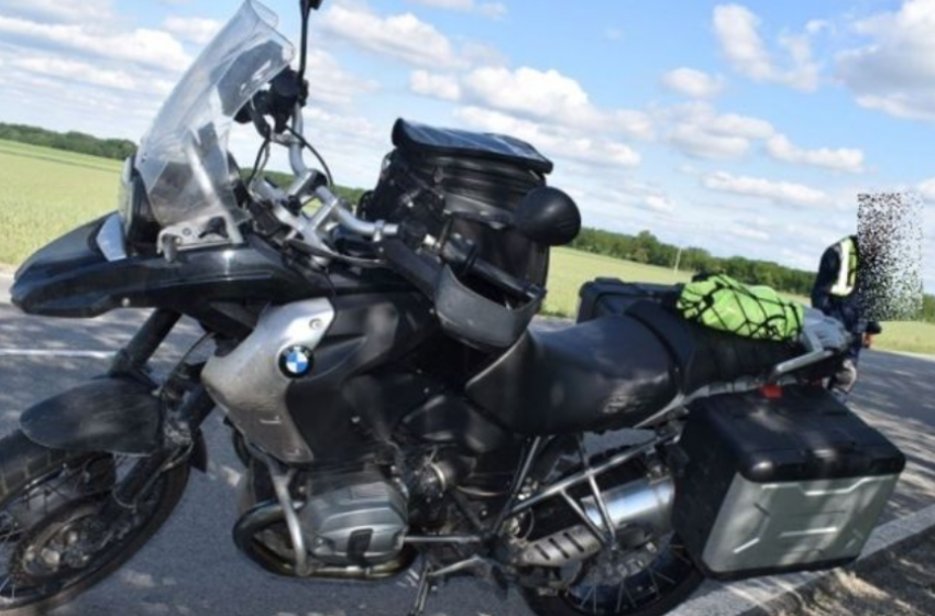 Motoros és autós ütközött Bősárkány térségében