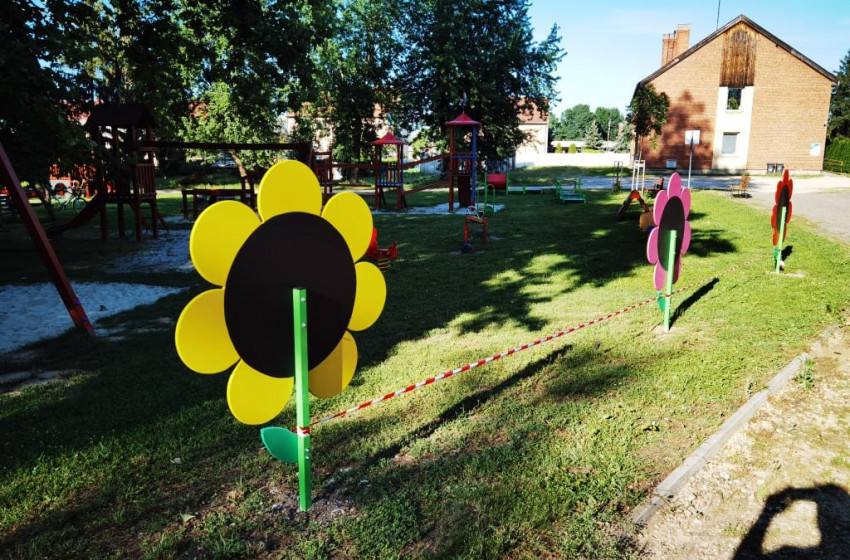 Újabb játékok érkeztek a Mihályi játszótérre a Magyar Falu Programnak köszönhetően