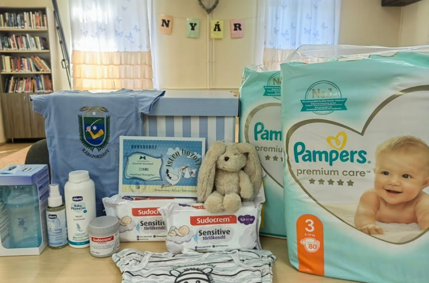 Babadobozt ad Rábapordány a település újszülöttjeinek