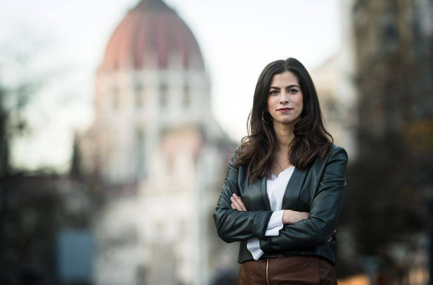 Kormányszóvivő: A béke az egyetlen megoldás