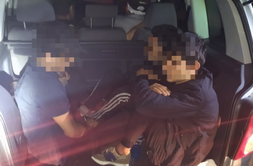 A rendőrök négy embercsempészt fogtak el az éjszaka során 