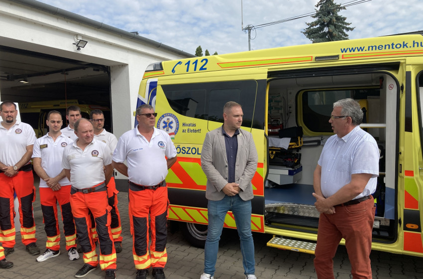 Innováció a mentőszolgálatban: Modern esetkocsi érkezett Kapuvárra a betegek gyors és hatékony ellátása érdekében