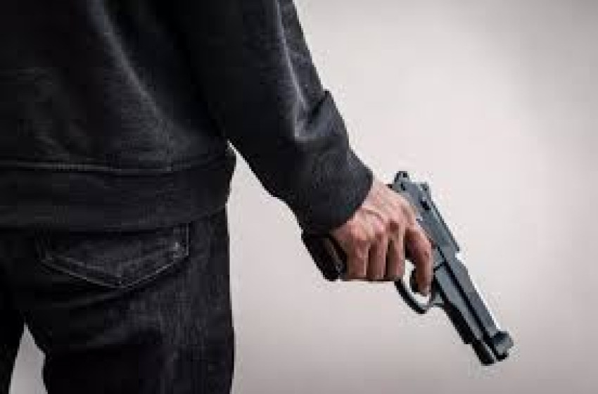 Pisztollyal fenyegetőzött Enesén a vasútállomáson