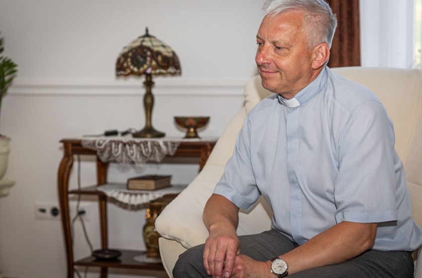 Isten szolgája a szeretetteljes összetartozásért 