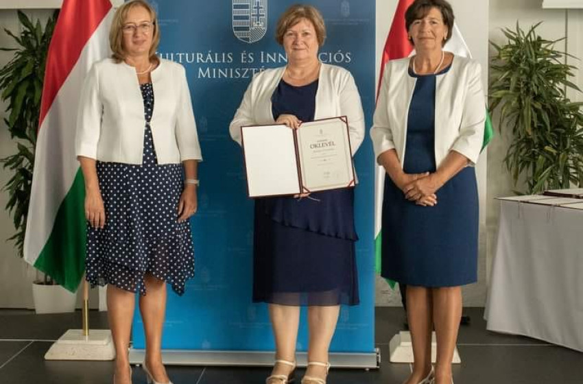 Miniszteri elismerés Kovács Istvánnénak