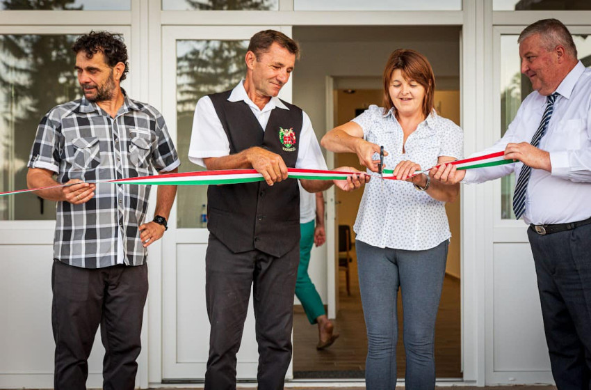 Megújult a Kultúrház és a Hivatal Bogyoszlón