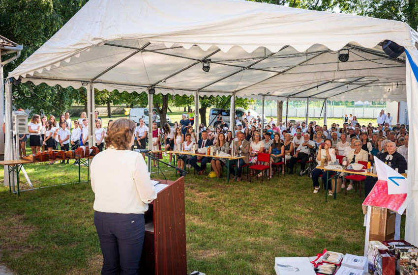 Örömteli találkozások és emlékezetes pillanatok: A Rábacsécsényi Általános Iskola 325. évfordulója