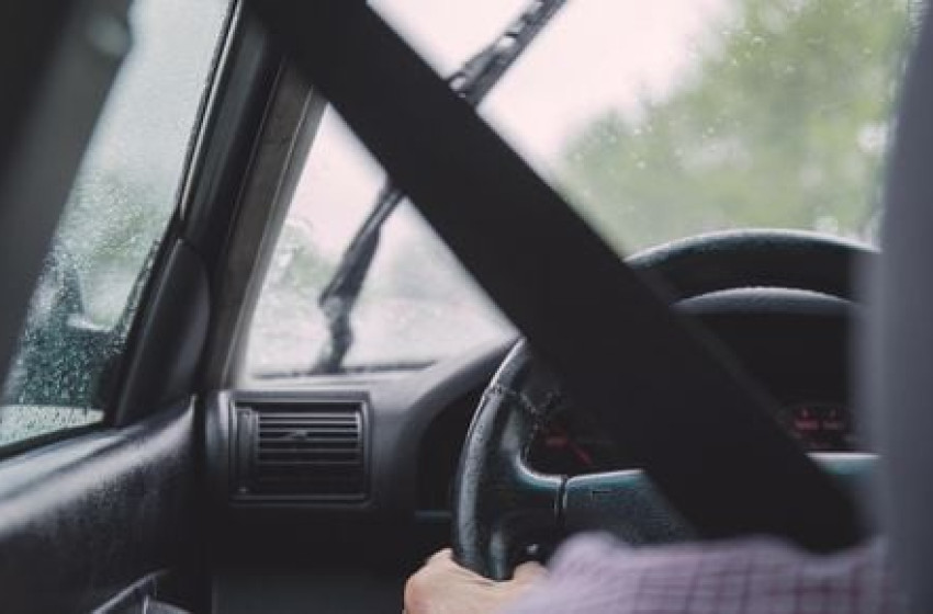 Vakon bízott a Google Maps-ben, a halálba zuhant autójával egy férfi