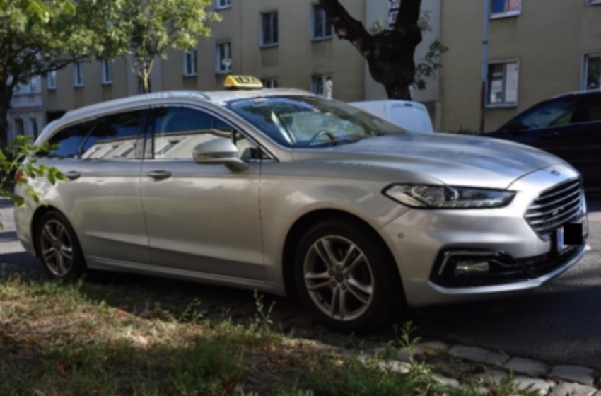 Lecsaptak az utasfosztogató taxisra