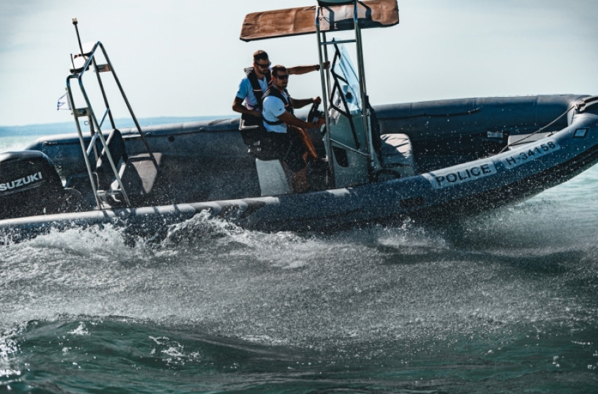 Három embert kellett kimenteni a Balatonból vasárnap