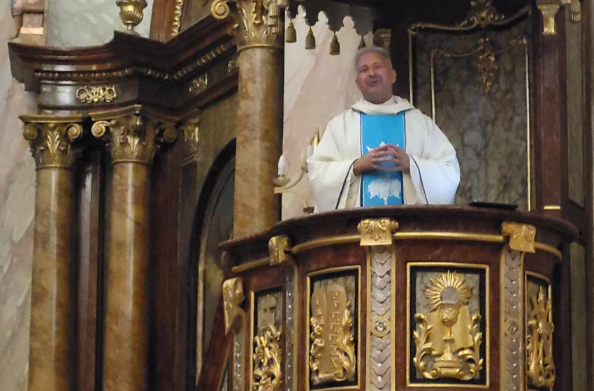 Szűzanya köszöntő szentmise Csornán