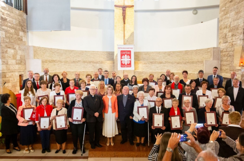 Tizenkettedik alkalommal osztották ki a rangos Caritas Hungarica-díjat