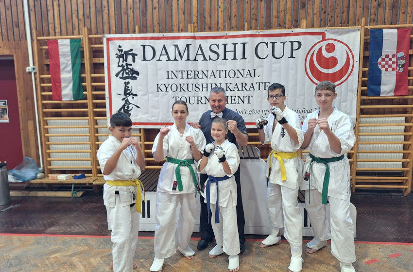 Sikeresen szerepeltek a Csornai SE karatésai a Damashi Kupa Utánpótlás Magyar Bajnokságon
