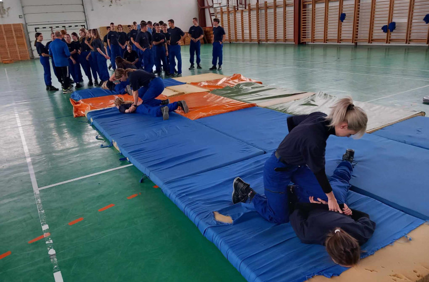 Pályorientációs foglalkozást tartottak Hunyadis diákok Beleden