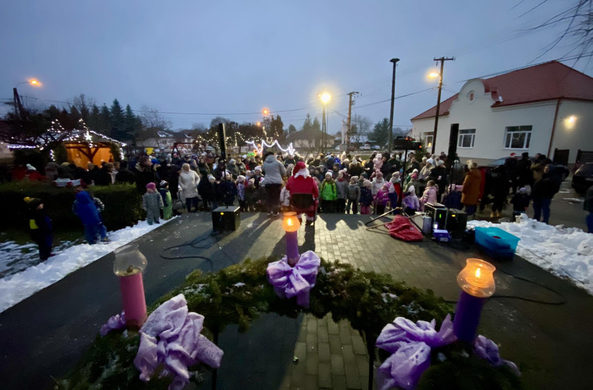 Második adventi gyertyagyújtás Rábatamásiban