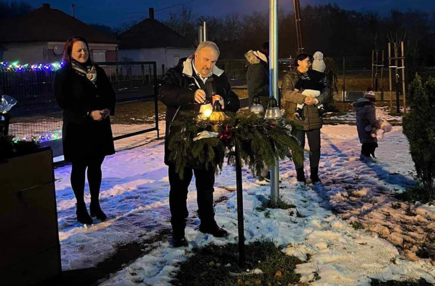 Adventi gyertyagyújtás Földszigeten