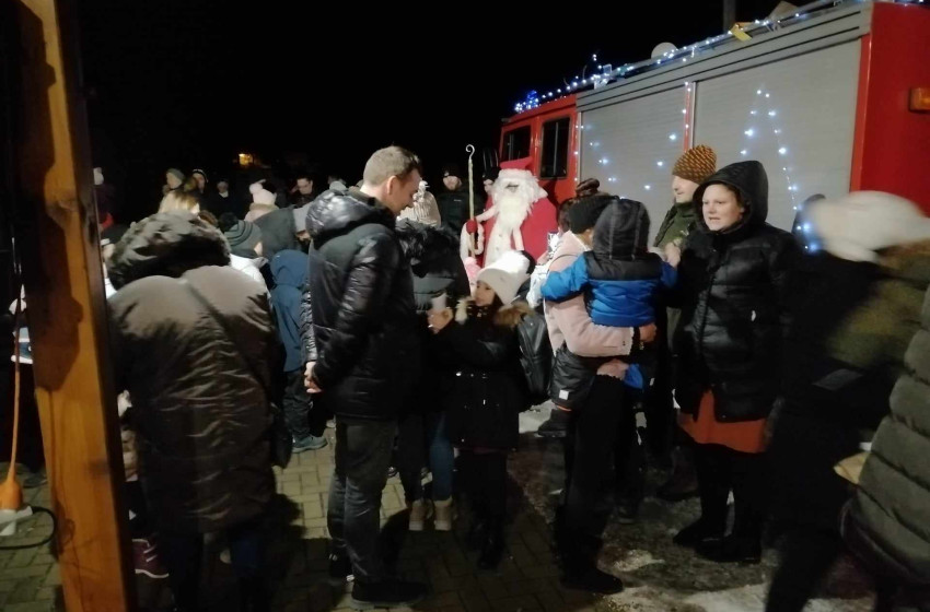 Adventi vásárt rendeztek az osli önkéntes tűzoltók