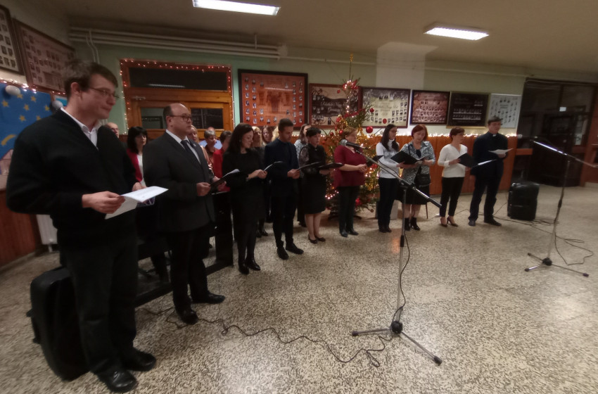 Ünnepelt a Páli Szent Vince Iskolaközpont dolgozói közössége 