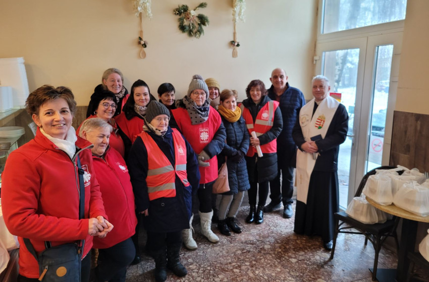 70 adag étel a rászorulóknak