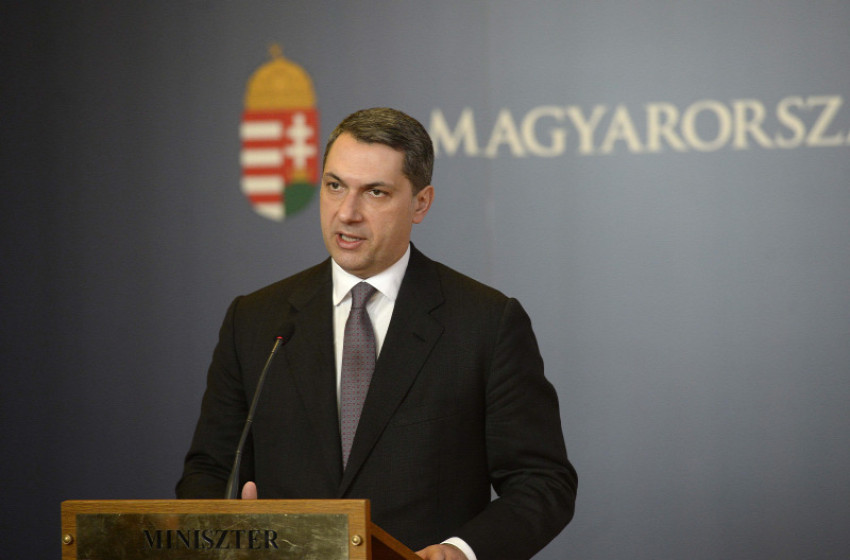 Lázár János: márciustól változik a tarifarendszer az állami közlekedésben