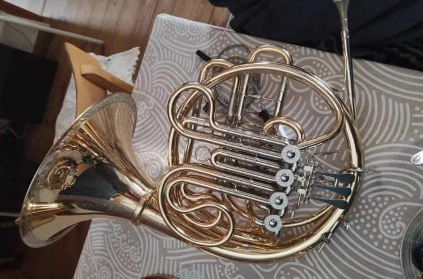 Ellopták a győri filharmonikusok ötmillió forintot érő vadászkürtjét