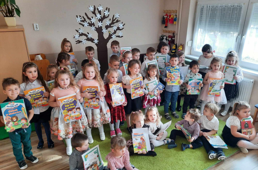 Verssel ünnepeltek az apróságok Beleden