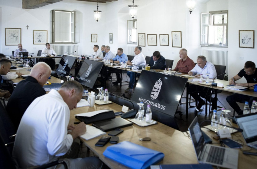 Háromnapos kormányülés kezdődött Sopronbánfalván