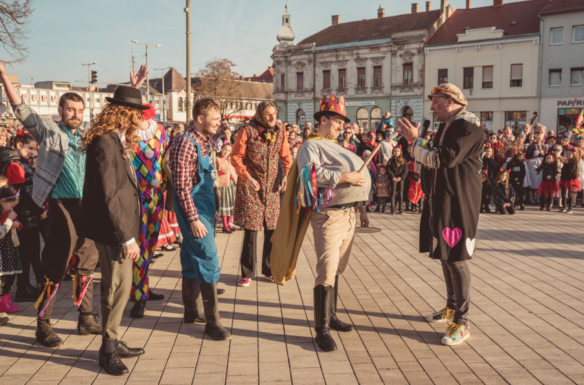 Őrületes mulatsággal farsangolunk Csornán
