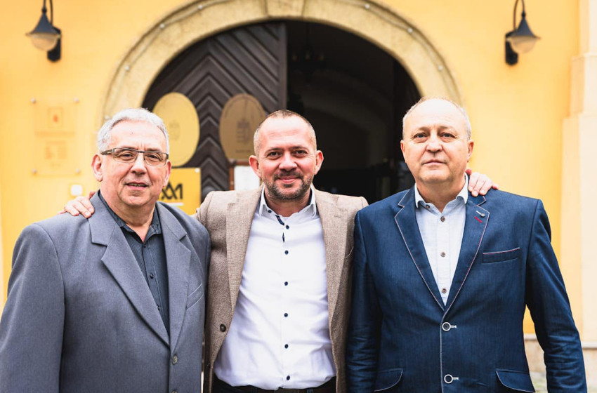 18 év után nem indul újra Hámori György polgármesternek Kapuváron