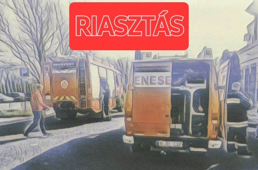Riasztást kaptak az enesei és a csornai önkéntes tűzoltók