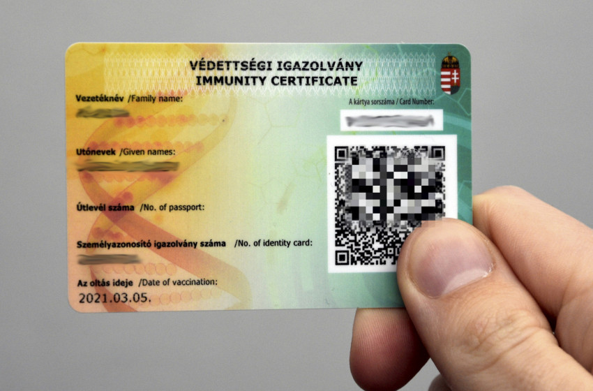 Hamis védettségi igazolványt csináltattak maguknak a mentősök Győr-Moson-Sopronban