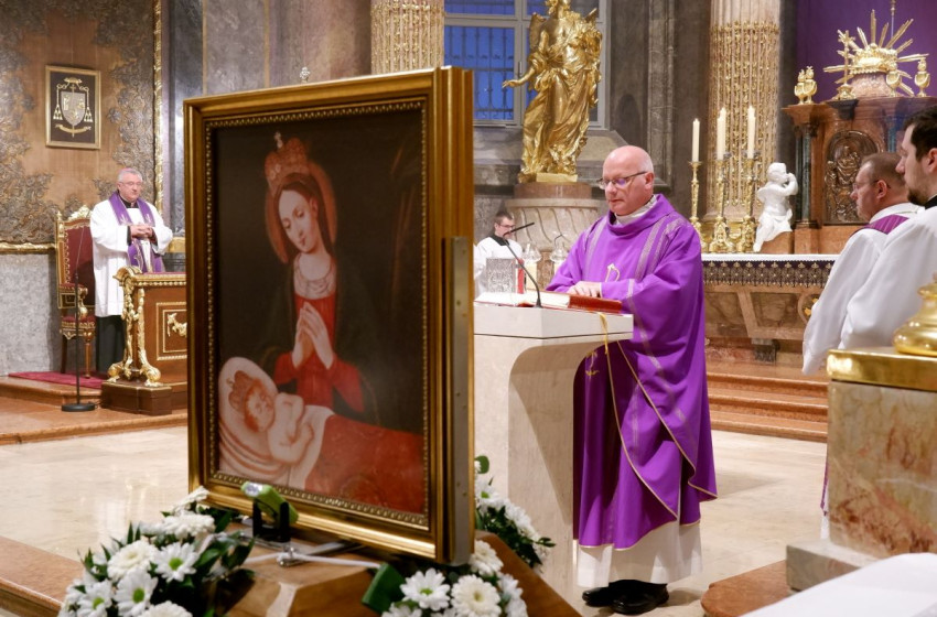 Jó megérkezni a Könnyező Szűzanyához