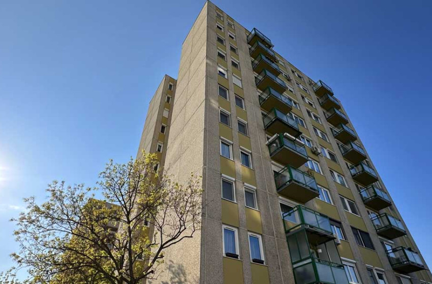 Megölték a tizedikről kizuhant győri kétgyermekes anyát