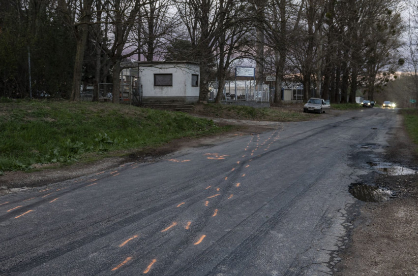 Meghalt a vasárnapi ralibalesetben megsebesült kislány