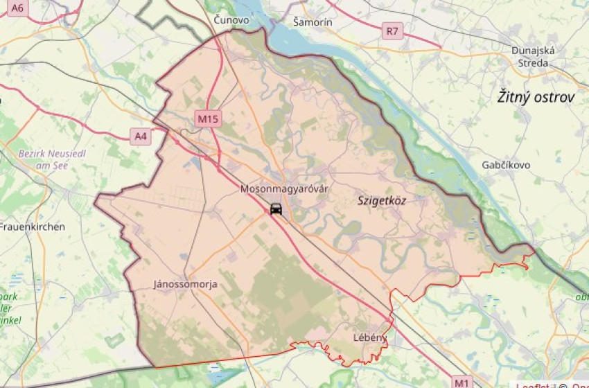 Kamionnak hajtott egy furgon az M1-esen, Mosonmagyaróvárnál