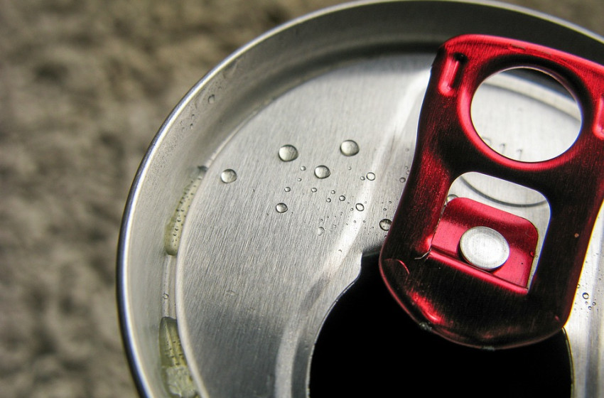 Betiltanák az energiaital árusítását 18 éven alattiak számára