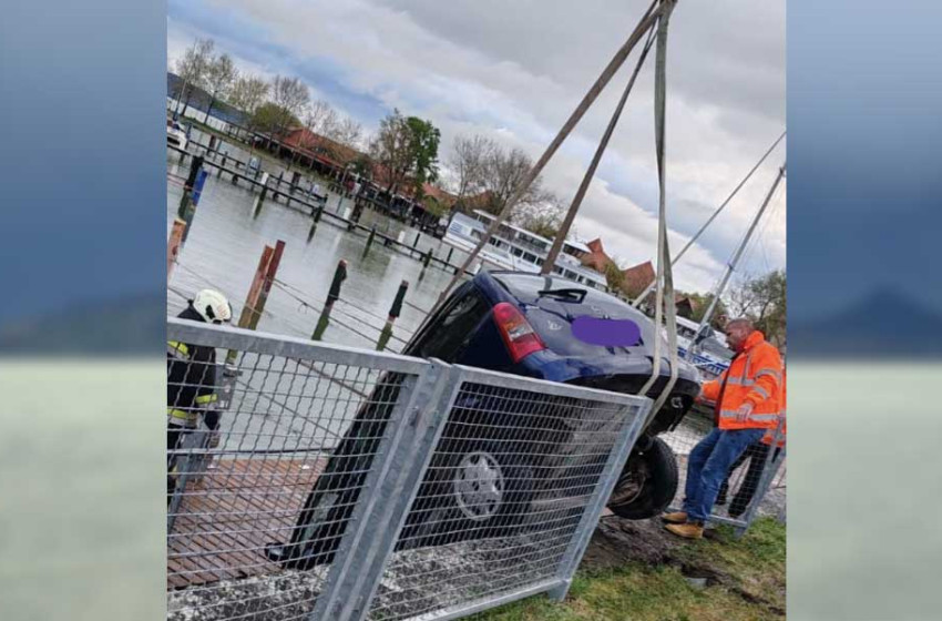 A Balatonba zuhant egy autó Fonyódnál, a sofőr nem élte túl a balesetet