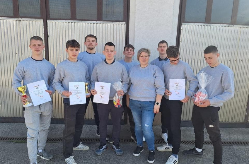 Gyorsaságukról híresek az ifjú tűzoltok 