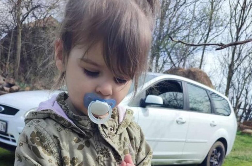 Elütötték, majd miután a csomagtartóban magához tért a 2 éves Danka, megfojtották a kislány