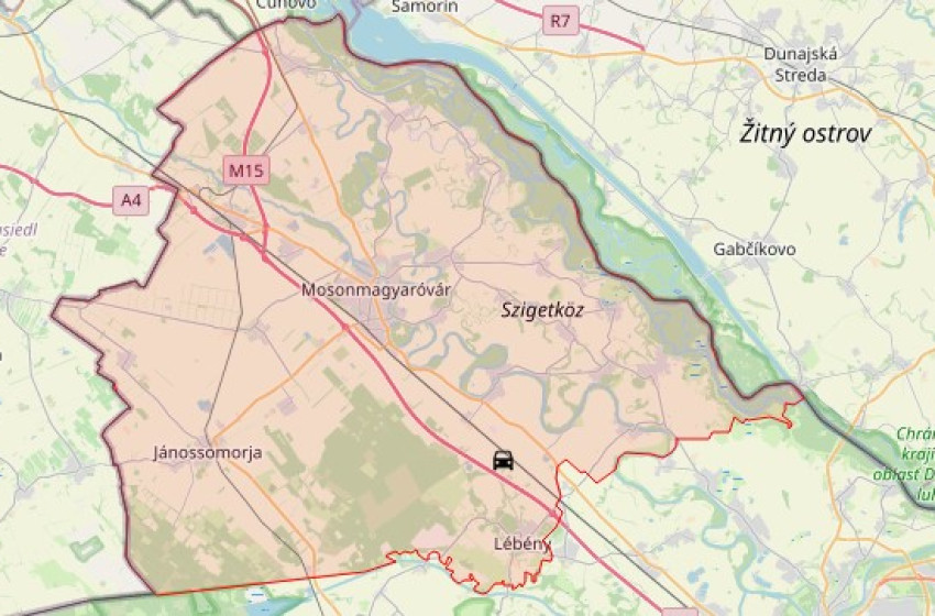 Hármas karambol az M1-esen