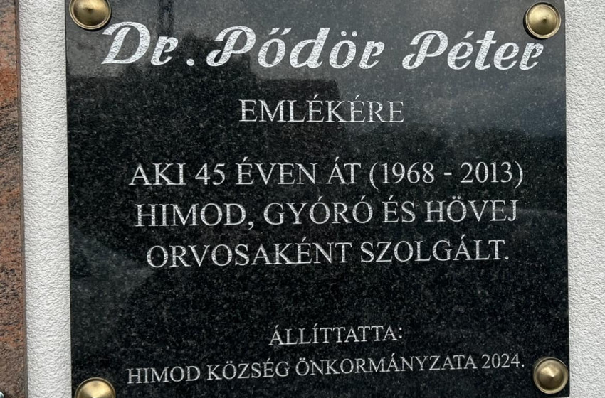 Emléktáblát avattak Himodon