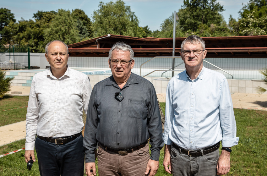 Hamarosan nyit a kapuvári strand
